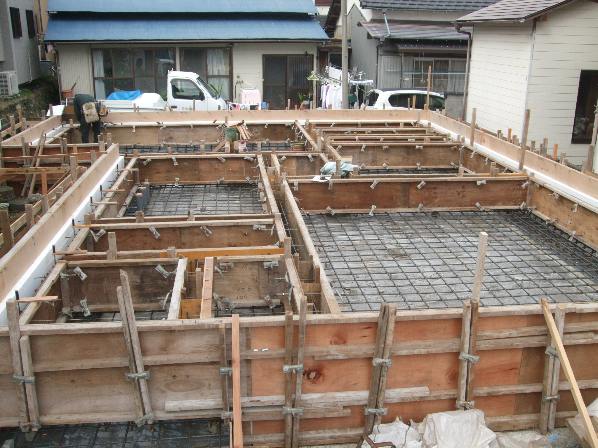 基礎工事 配筋 山春建設 建築士 山田のブログ 沼津市の工務店 山春建設 新築 リフォーム 北欧風自由設計の家